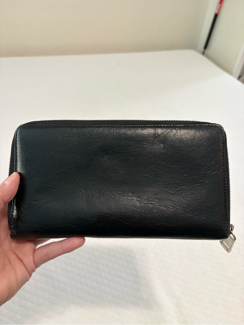 Gucci Black Leather Zip Around Wallet - Picture 2 of 12
